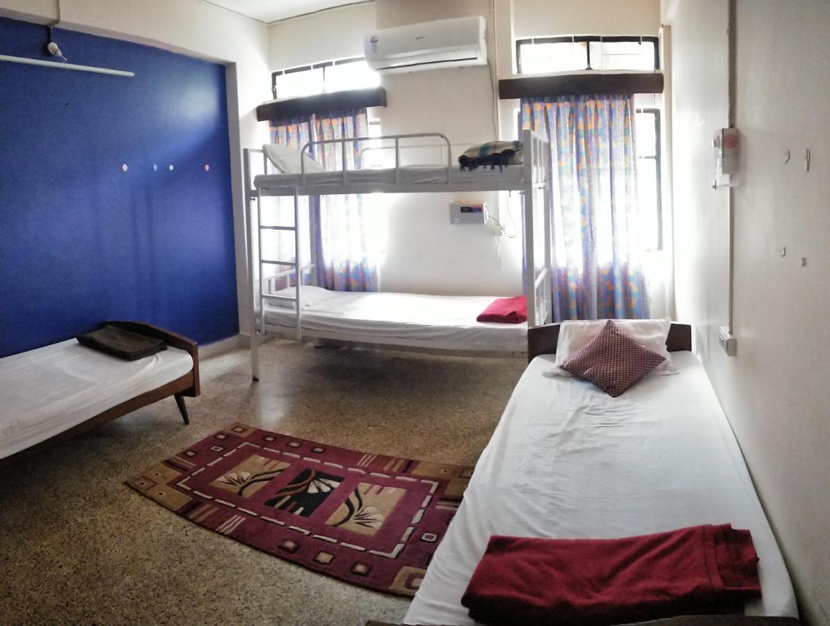Monkey Mind Hostel مادغاون المظهر الخارجي الصورة
