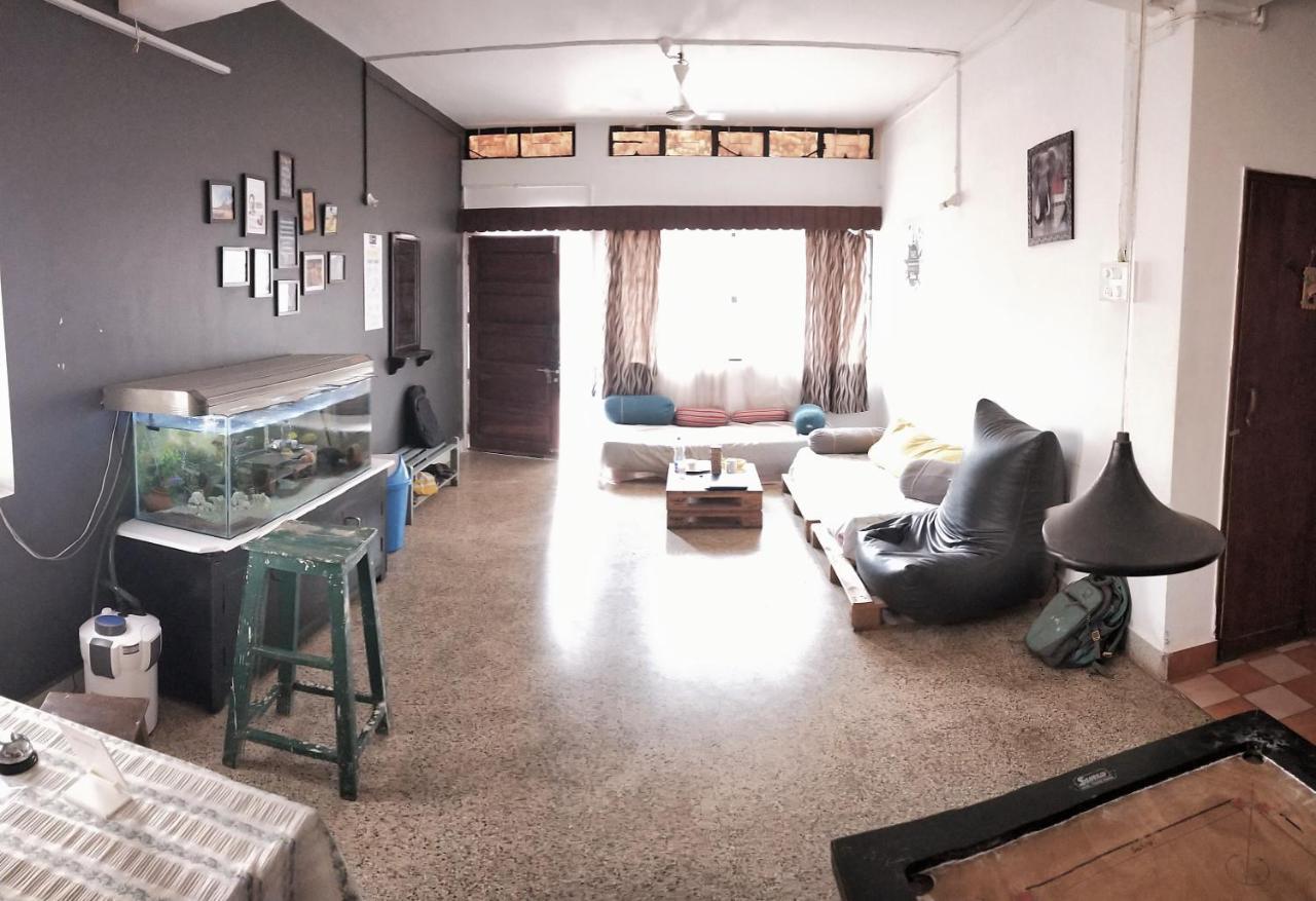 Monkey Mind Hostel مادغاون المظهر الخارجي الصورة