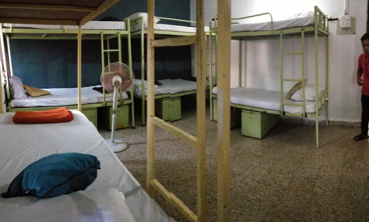 Monkey Mind Hostel مادغاون الغرفة الصورة