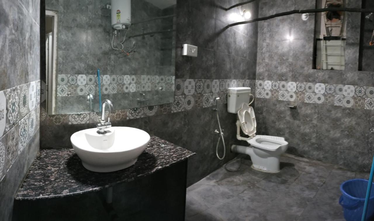 Monkey Mind Hostel مادغاون المظهر الخارجي الصورة