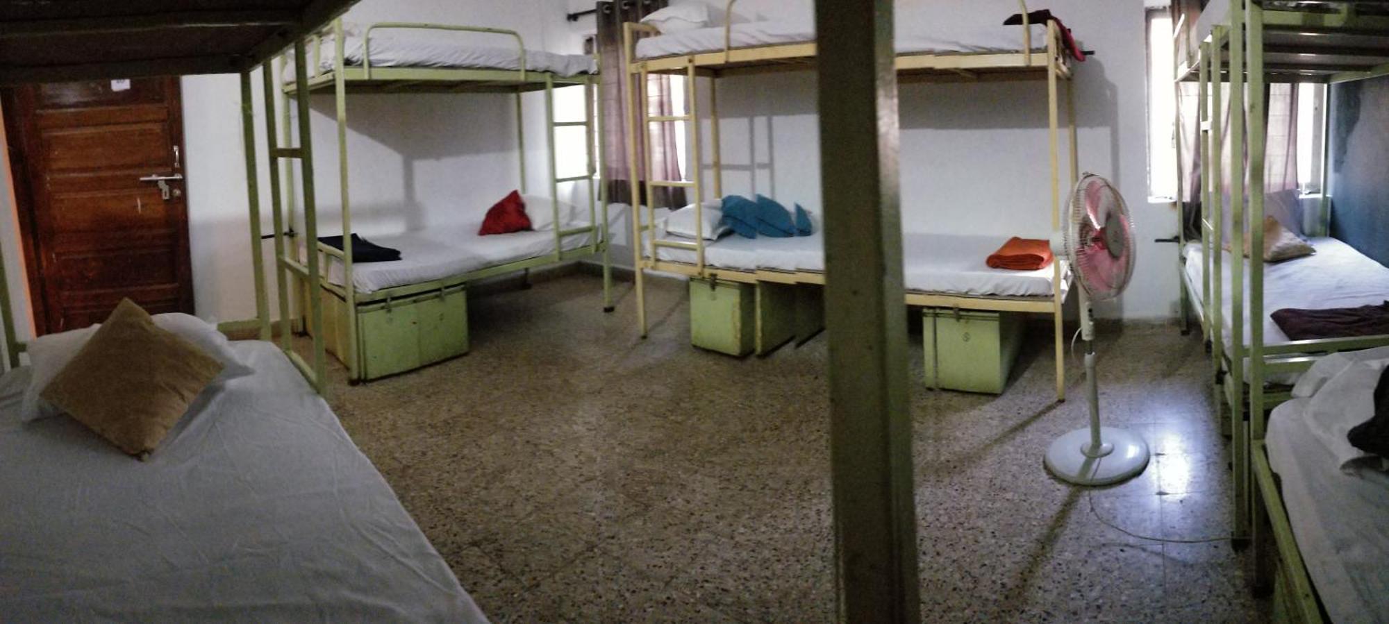Monkey Mind Hostel مادغاون الغرفة الصورة